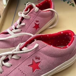 Pink, White & Red Converse One Star Suede Sneakers Hello Kitty Size 2 Youth